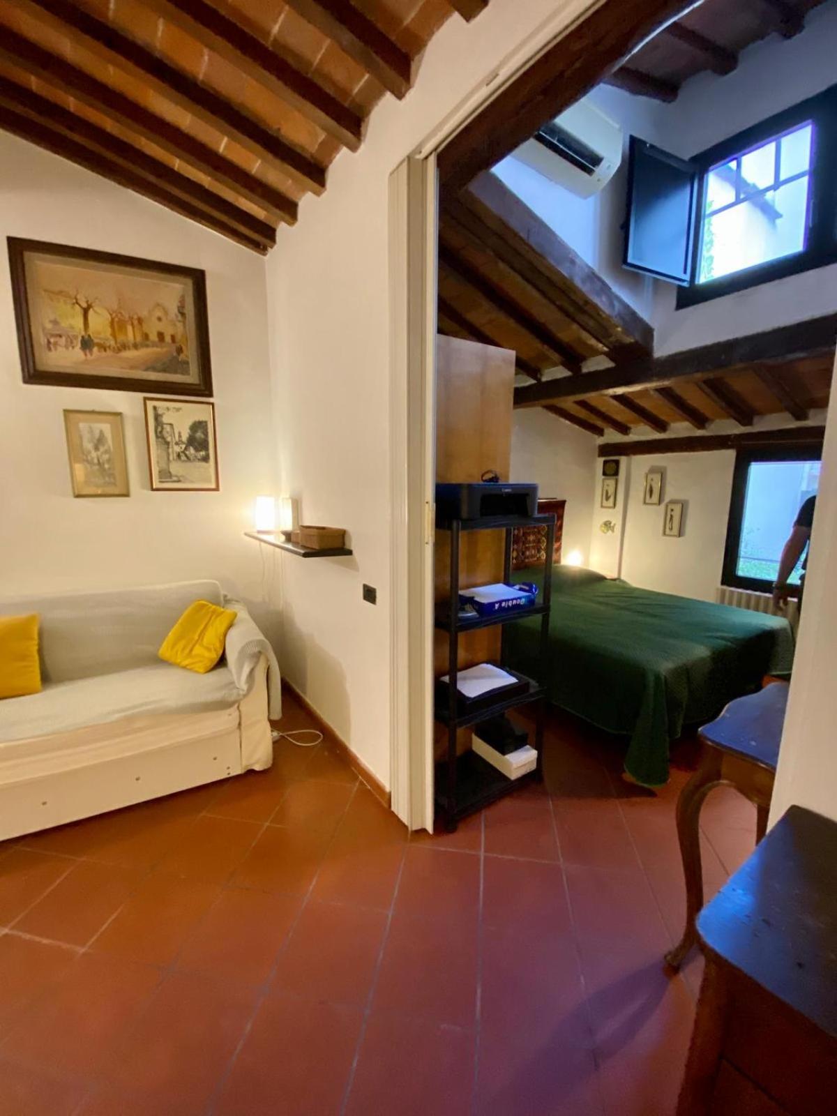 Cozy In The Oltrarno Area Apartamento
